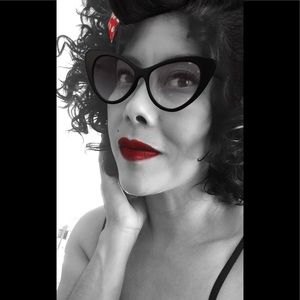 Meet your Posher, Karla